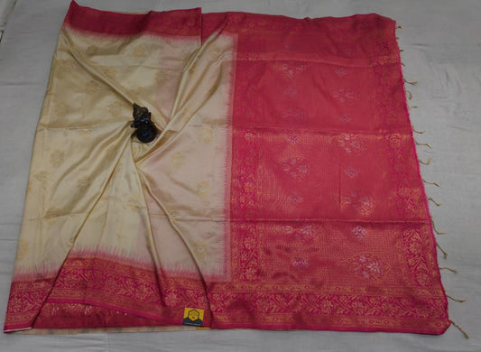 Traditional Silk Saree with Intricate Gold Zari Border & Pallu