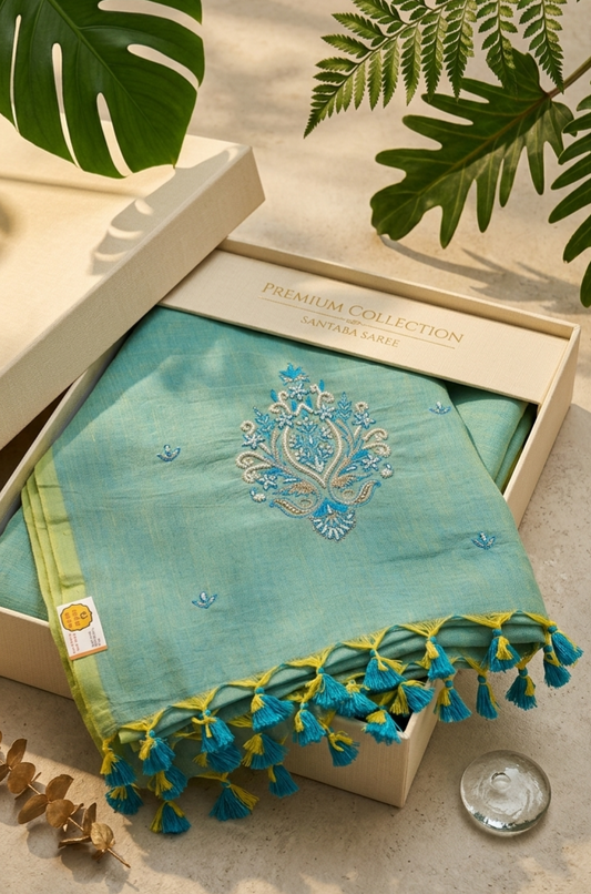 Elegant Handloom Pure Cotton  Saree with Traditional Embroidered Pallu and Tassels